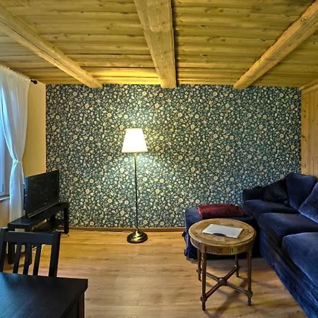 Gruppenunterkunft Mit Billardtisch Und Lamatrekking Farm stay Meikirch