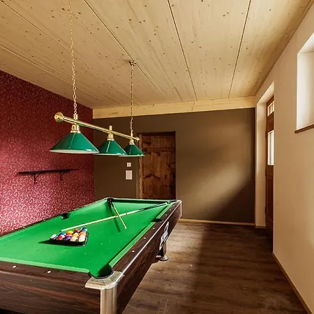Gruppenunterkunft Mit Billardtisch Und Lamatrekking