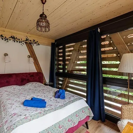 Gruppenunterkunft Mit Billardtisch Und Lamatrekking Meikirch