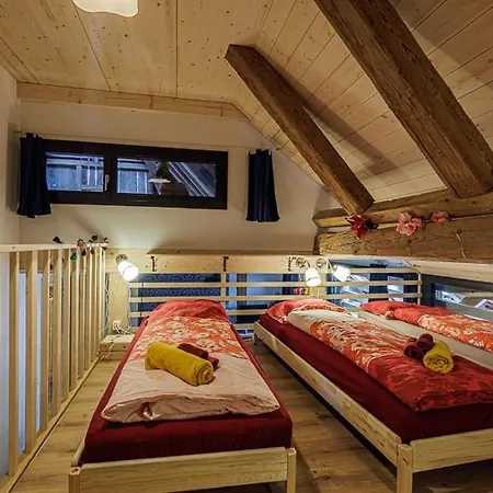 Alloggio per agriturismo Gruppenunterkunft Mit Billardtisch Und Lamatrekking *