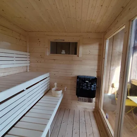 Gruppenunterkunft Mit Wellness, Billard Und Lamatrekking Фермерский дом Meikirch